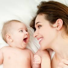 I primi momenti con il proprio bambino: un vortice di emozioni